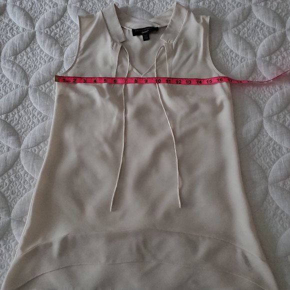 Off-white Sleeveless Top - Picture 3 of 7